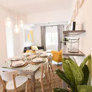 https://letmalaga-sweet-family.hotelsinnerja.org